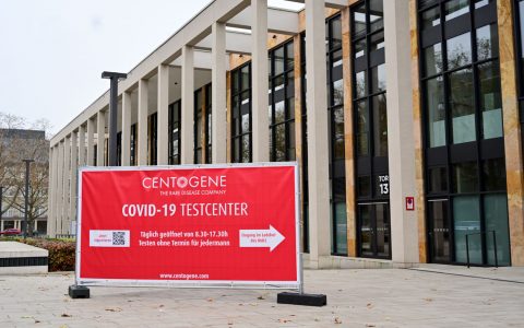 Corona-Testcenter hinter dem RMCC