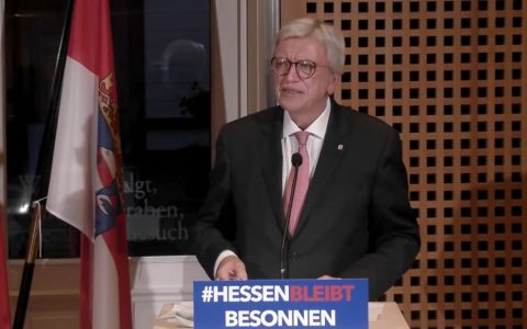 Volker Bouffier nach dem Corona-Impfgipfel 2021