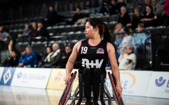 Foto: Ana Sasse - #19 Puisand Lai nach der Silbermedaille bei den Pan