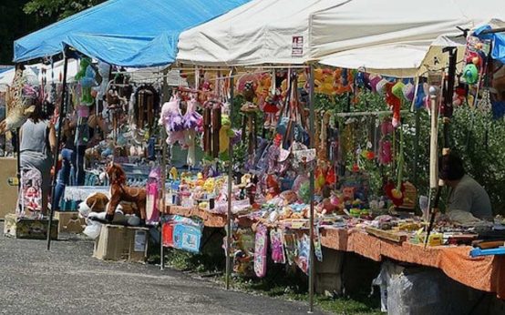 Kindermarkt, Flohmarkt, Symbolbild