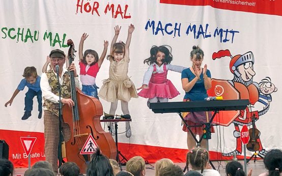 Musikalische Musikalische Verkehrserziehung Konzert an der Goetheschule.